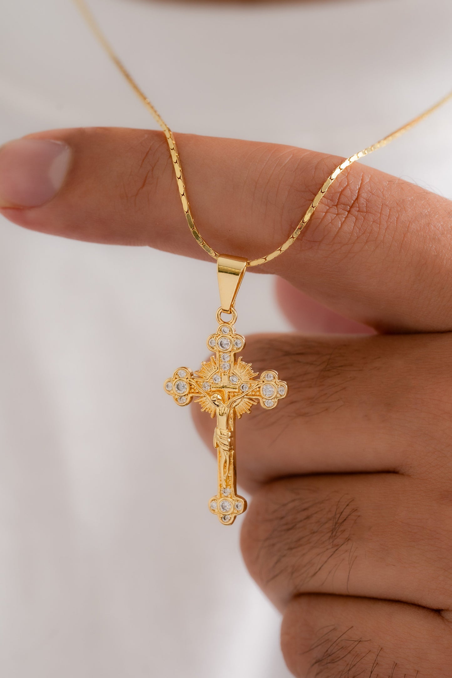 Cadena cordón cuadrado 1mm 65cm + Dije El Crucificado