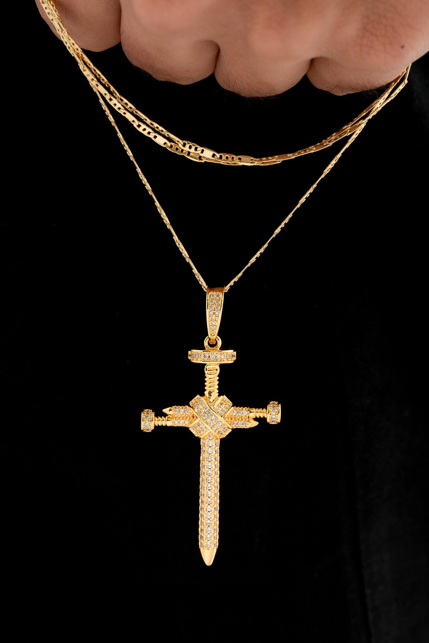 Dije cruz clavo grande