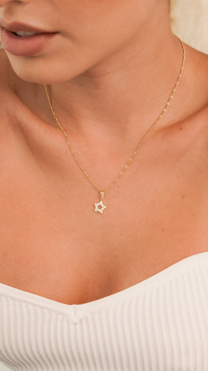 Dije estrella con circones