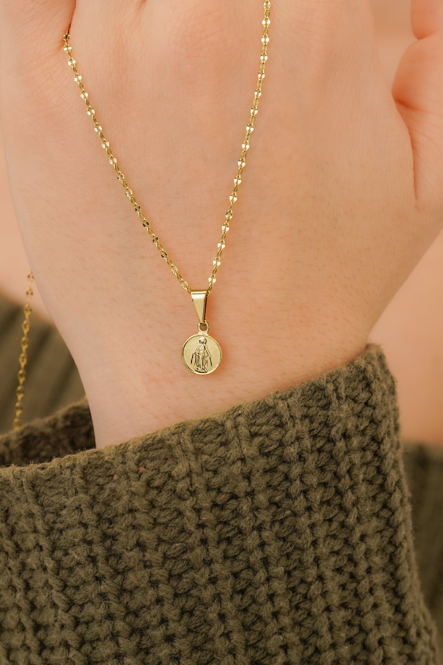 Cadena espejo mediana 45cm + dije Virgen milagrosa