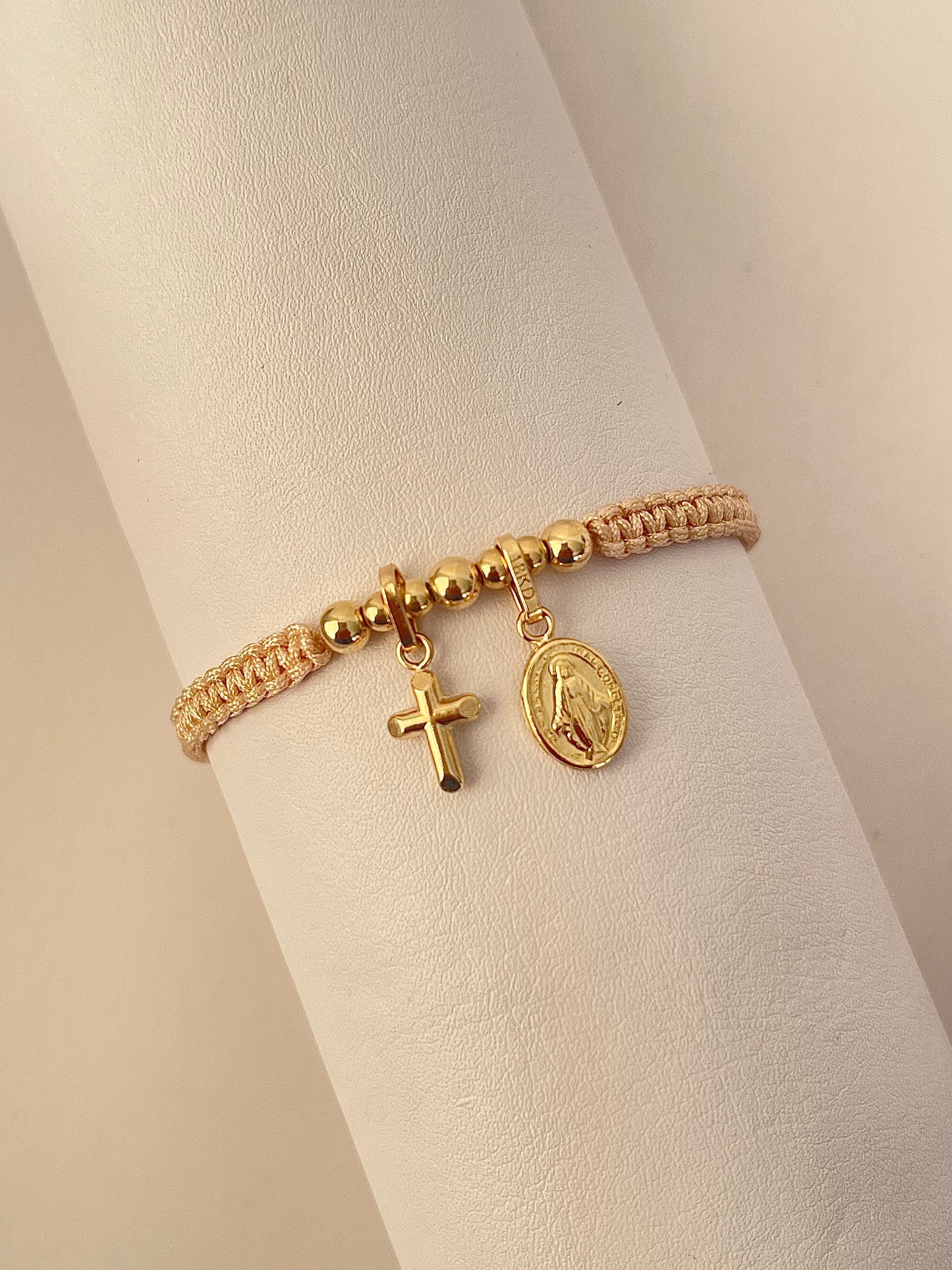 Pulsera dije virgen Milagrosa y Cruz