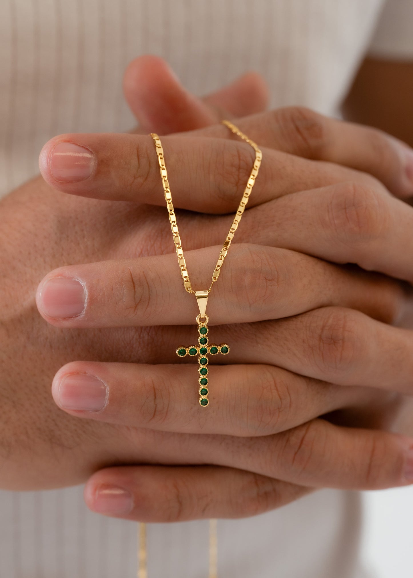 Cadena Escalera Delgada Plana Lisa 65cms + Dije Cruz Verde