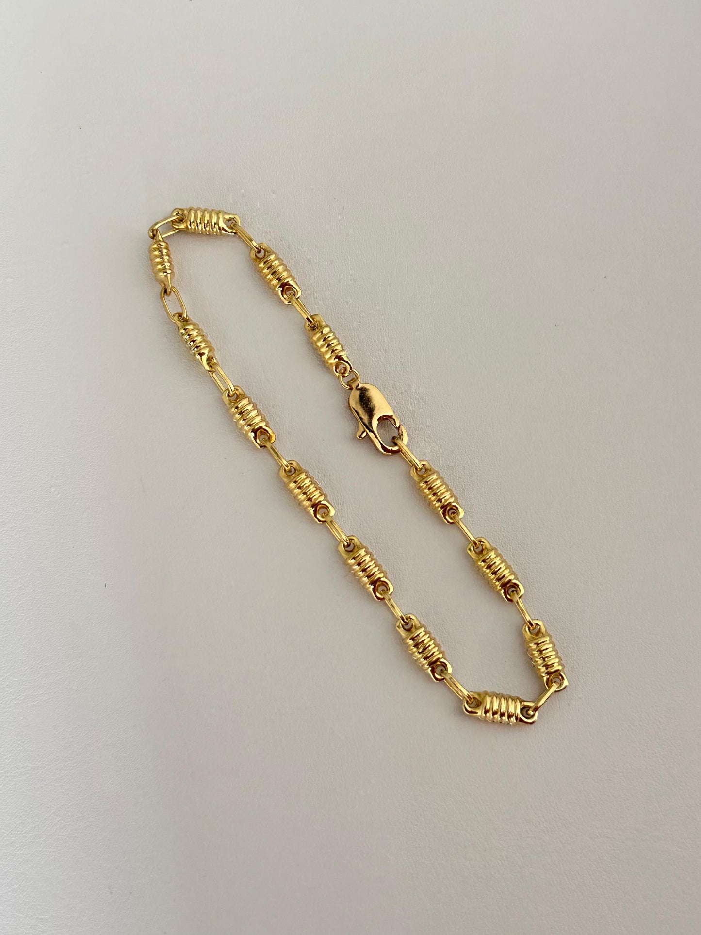 Esclava rustica tornillos dorada