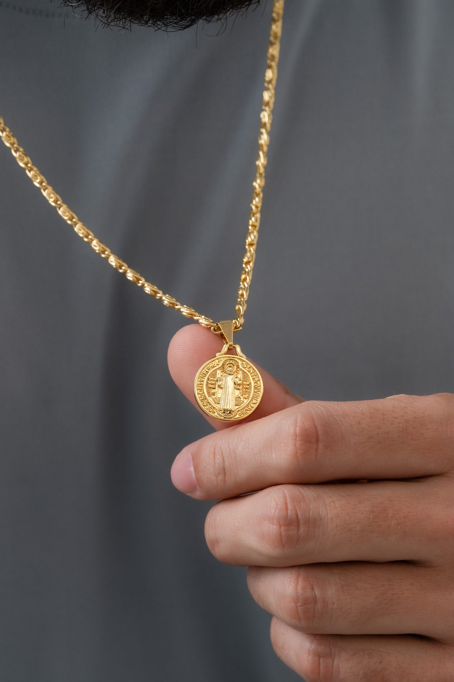 Cadena Caracol Gruesa (65cms) + Dije Medalla de San Benito