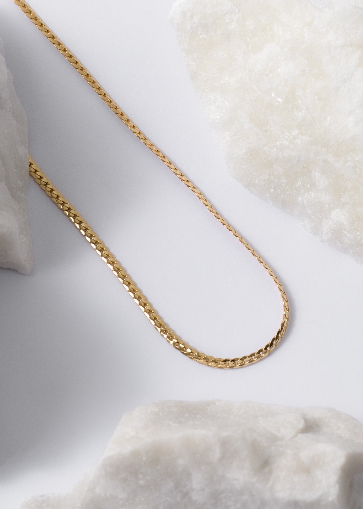 Cadena serpiente plana finita de 65 cm