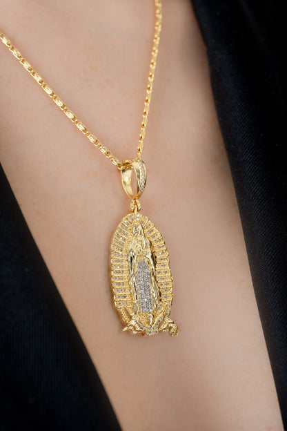 Cadena Caracol Gruesa (45cms) + Dije Nuestra Señora de Guadalupe Circonias