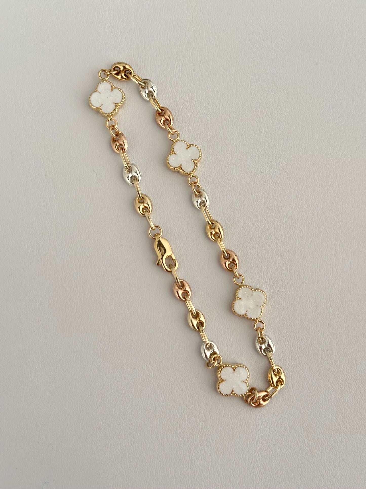 Esclava trebol blanco mini exclusive