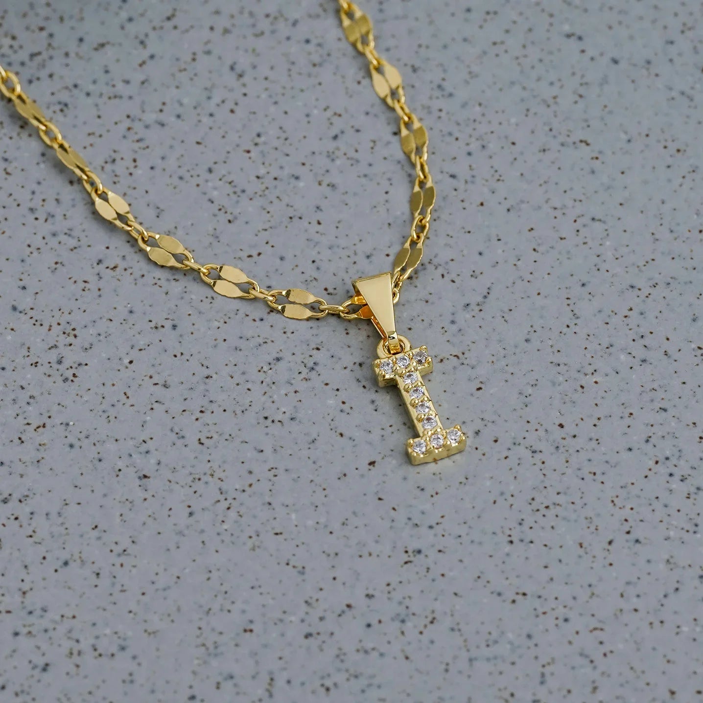 Dije Letra I Circones