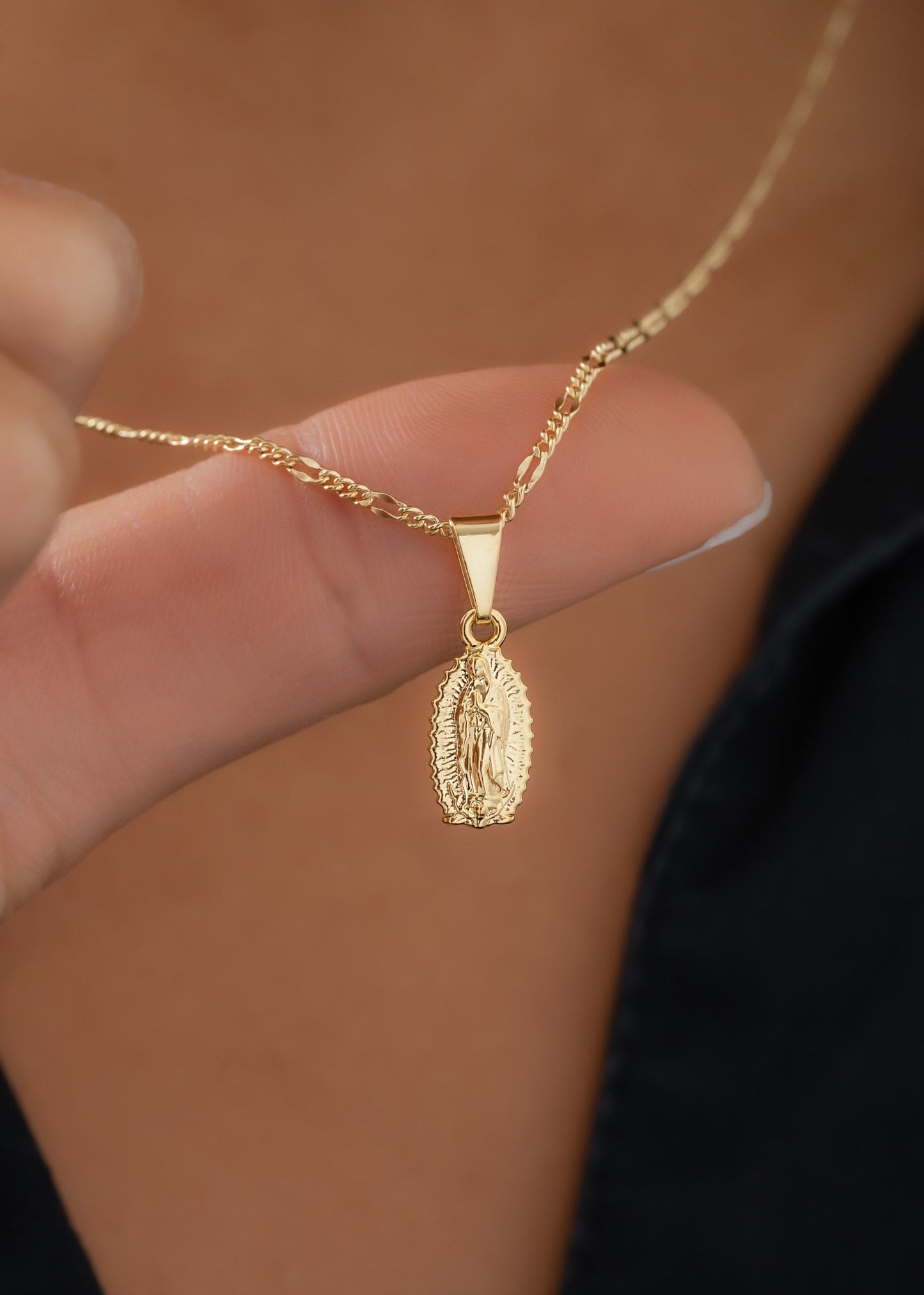 Cadena Carter 2mm Alta Gama (45cms) + Dije Guadalupe Finita