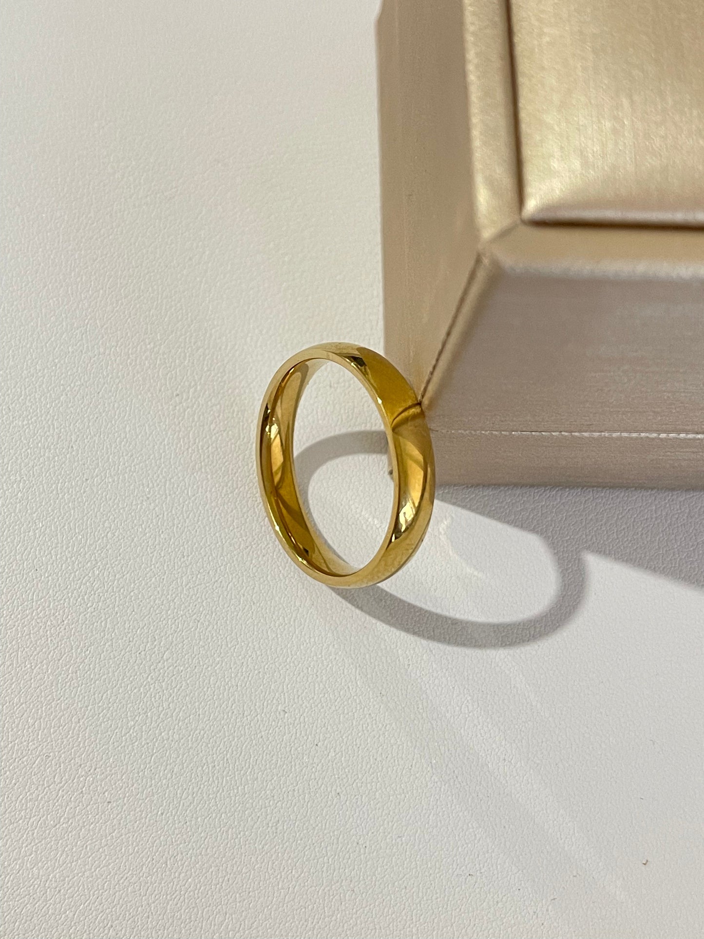 Anillo liso caballero alta gama